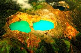 Danau Kelimutu